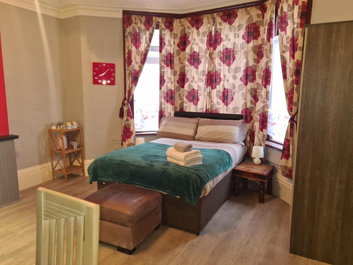 The Ladybird Guesthouse Great Yarmouth Exterior photo